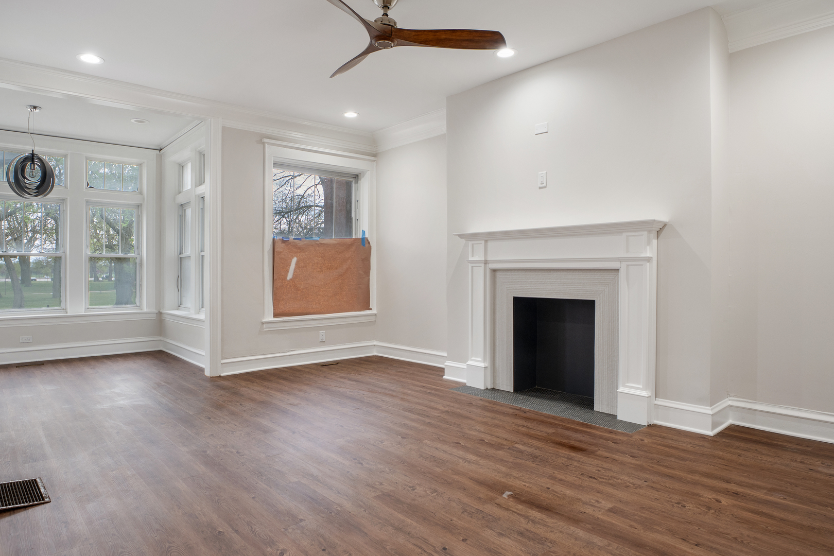 660 E 51st Street Unit: 1A