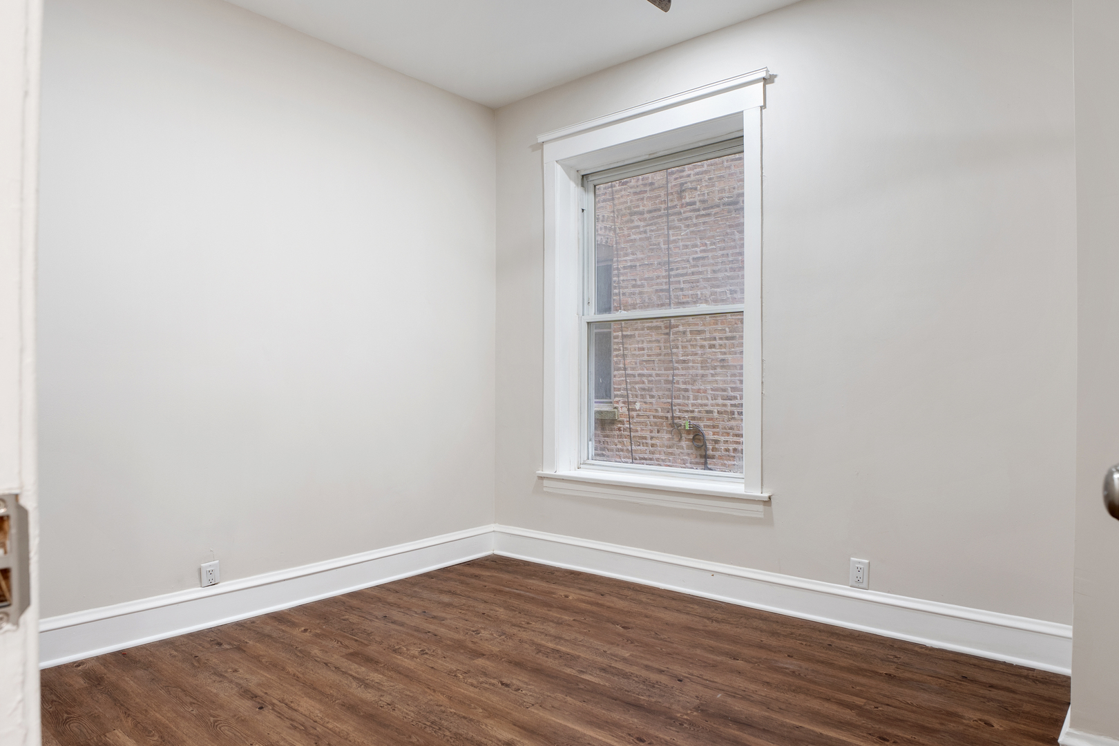 660 E 51st Street Unit: 1A