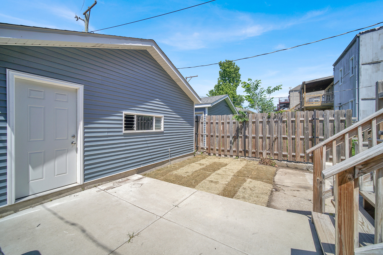 6642 S Drexel Avenue