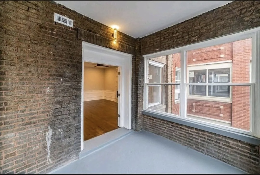 5826 S Michigan Avenue Unit: 3
