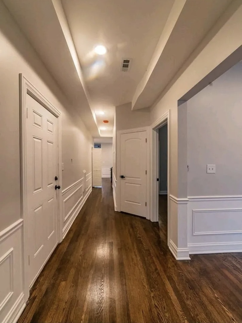 5824 S Michigan Avenue Unit: 2