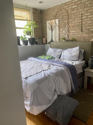 1657 W PRATT Boulevard Unit: BG