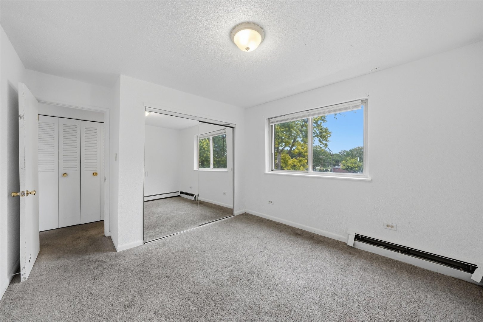 8343 S King Drive Unit: 3B