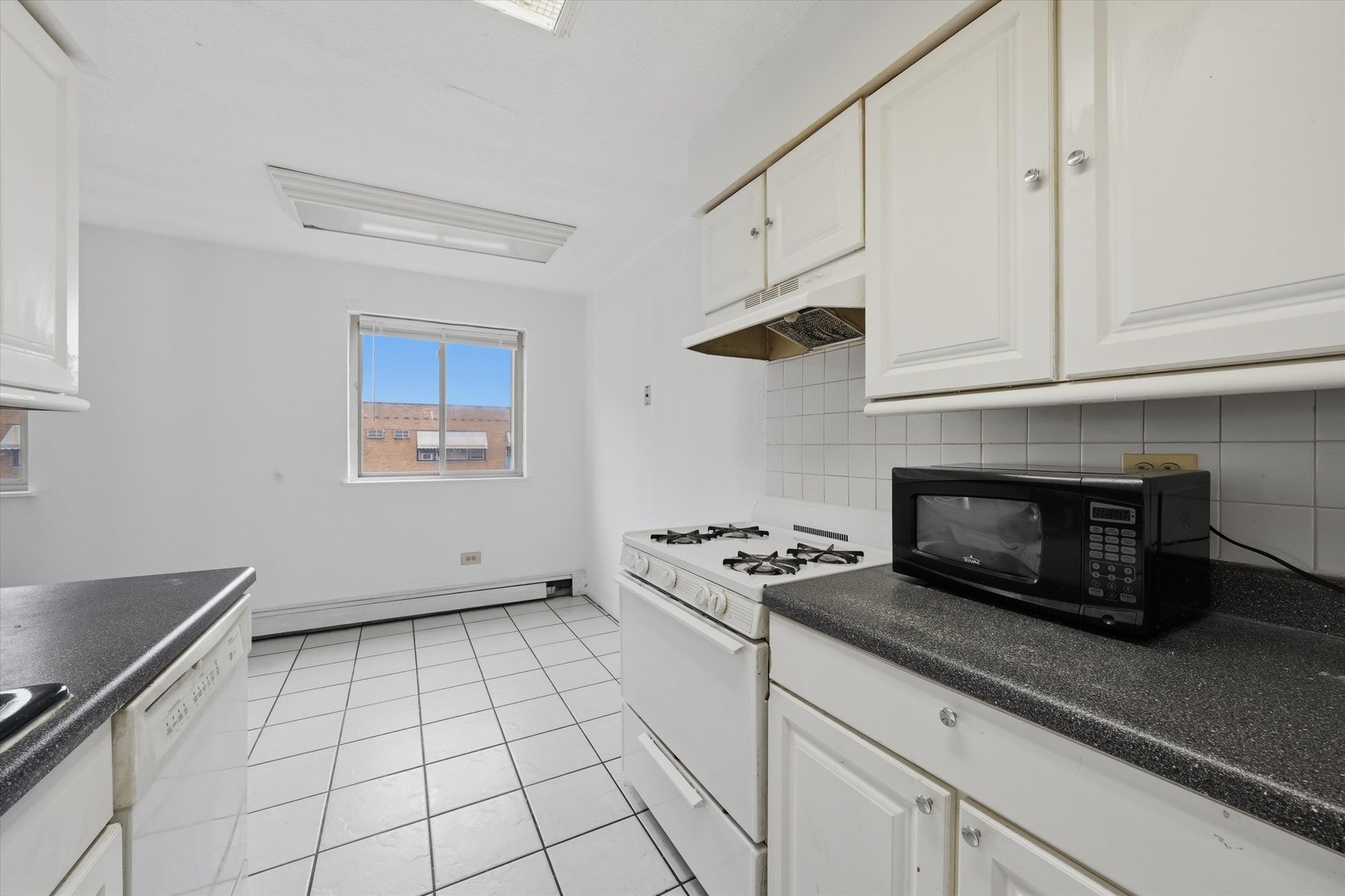 8343 S King Drive Unit: 3B