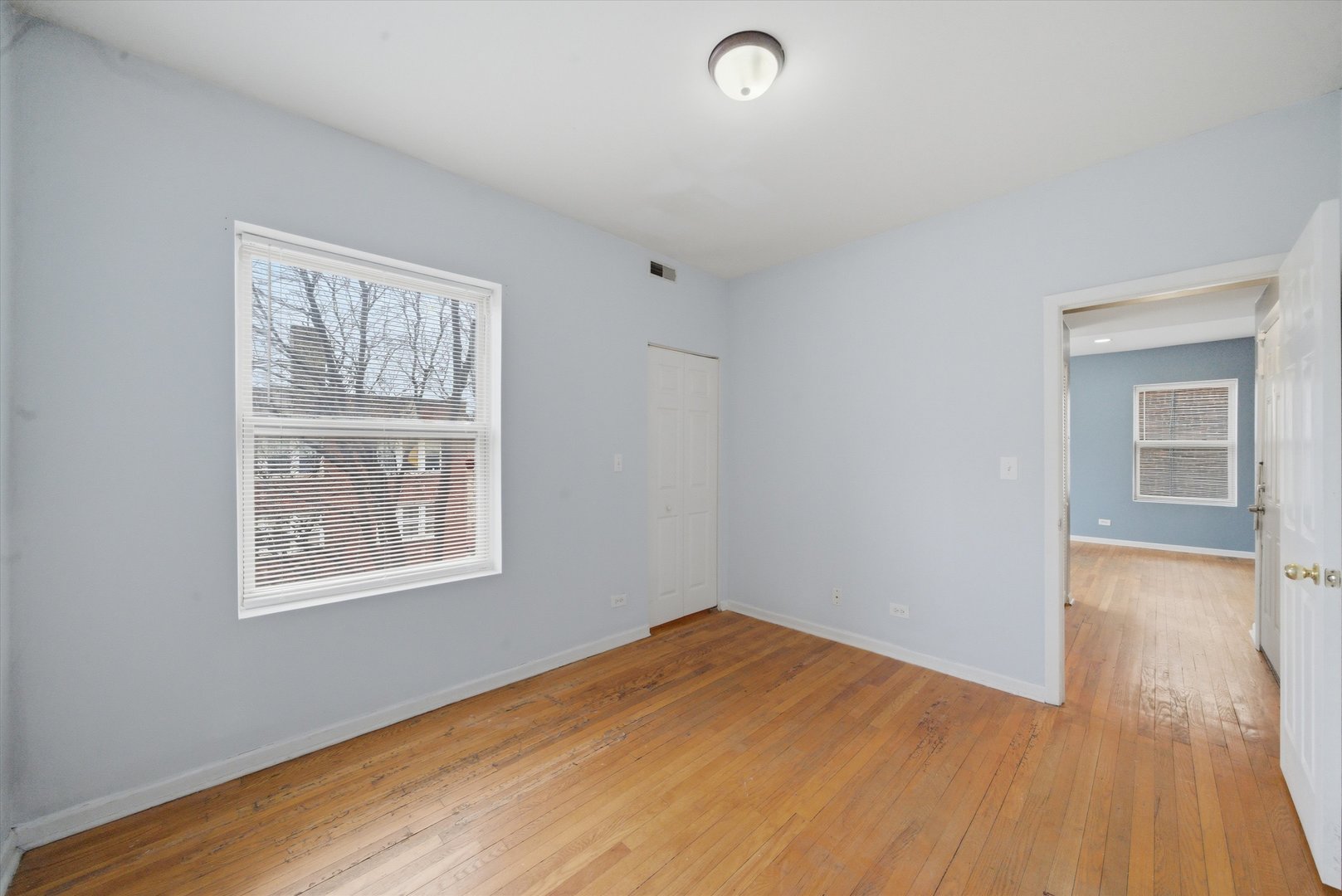850 E 82nd Street Unit: 3