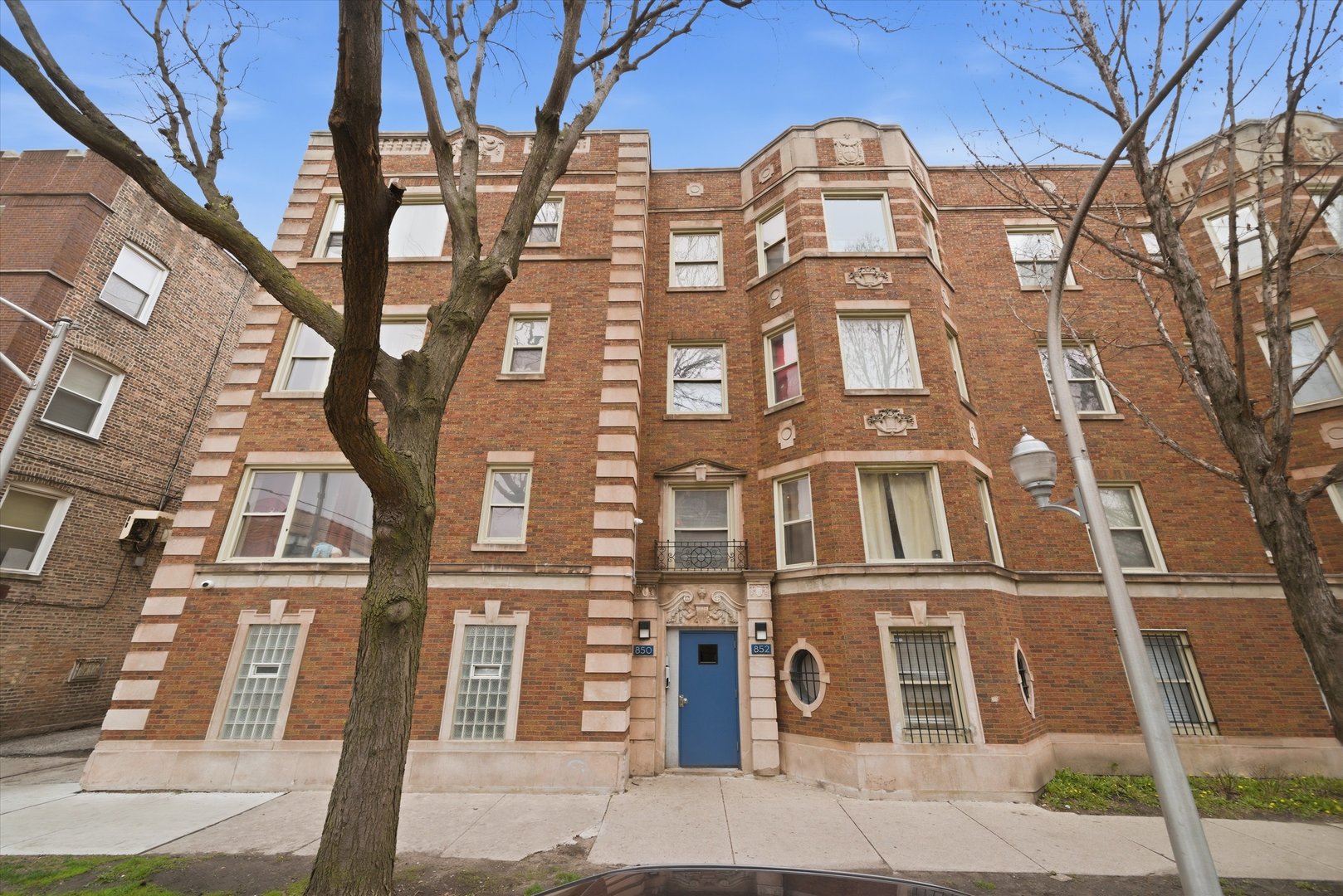 850 E 82nd Street Unit: 3