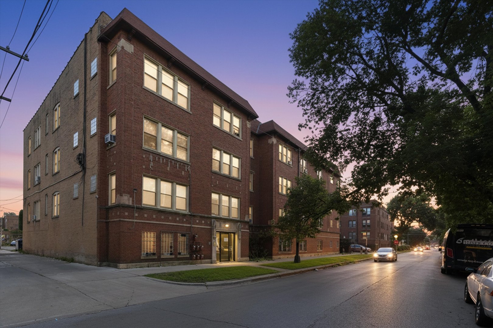 2509 E 76th Street Unit: 1
