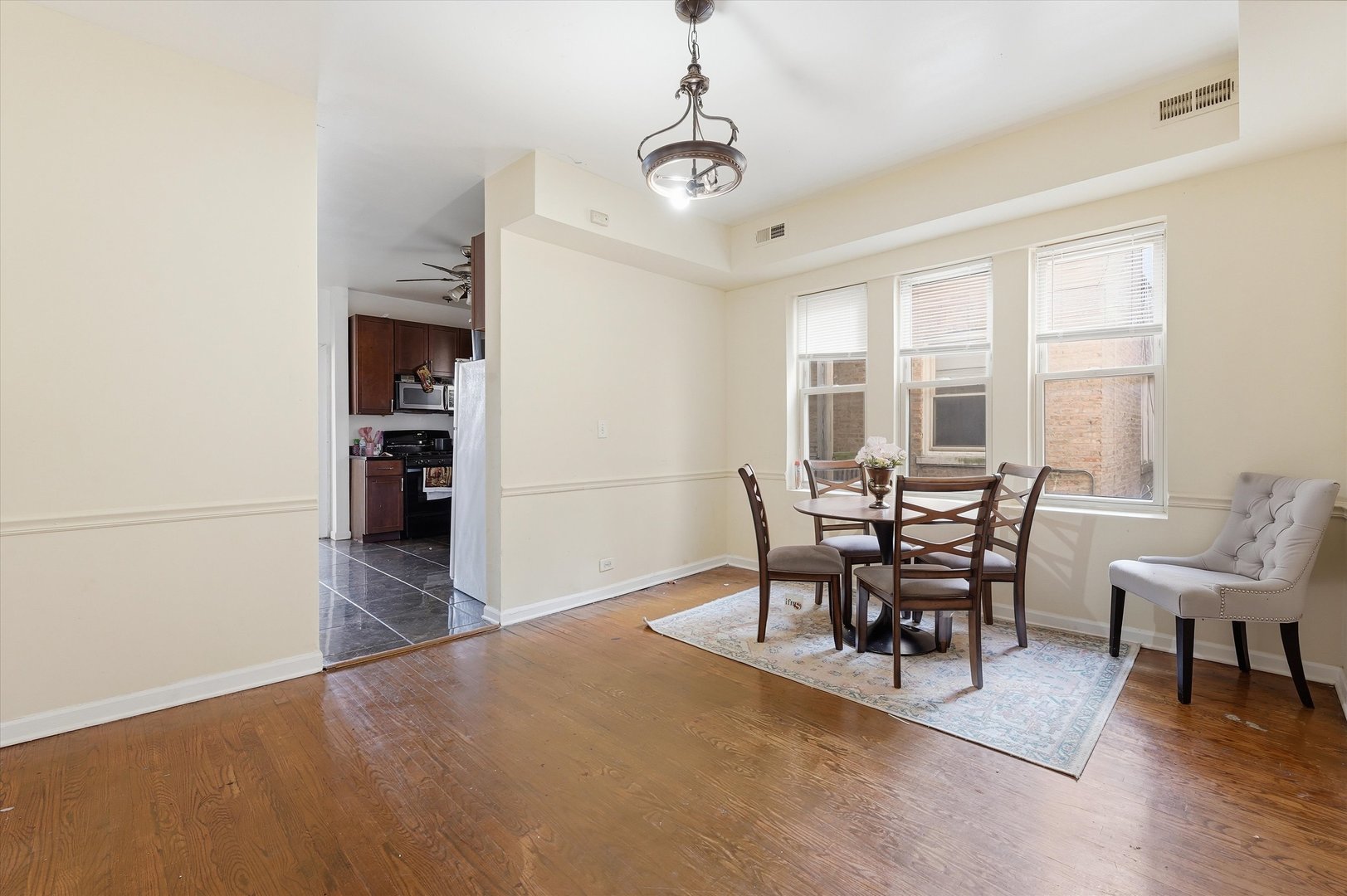 2509 E 76th Street Unit: 1