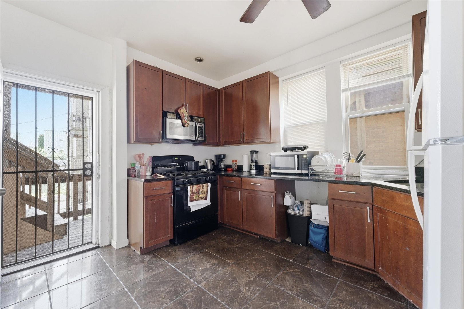 2509 E 76th Street Unit: 1