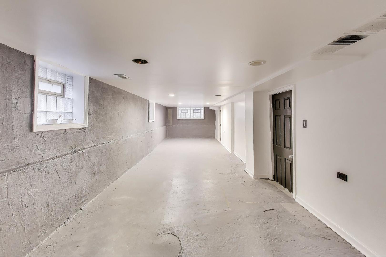 1117 W 57th Street