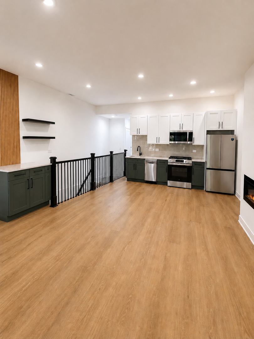 5638 S Green Street Unit: 2