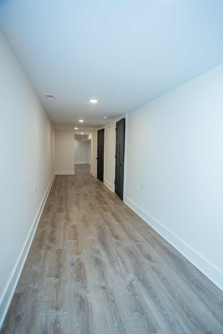 6642 S Drexel Avenue