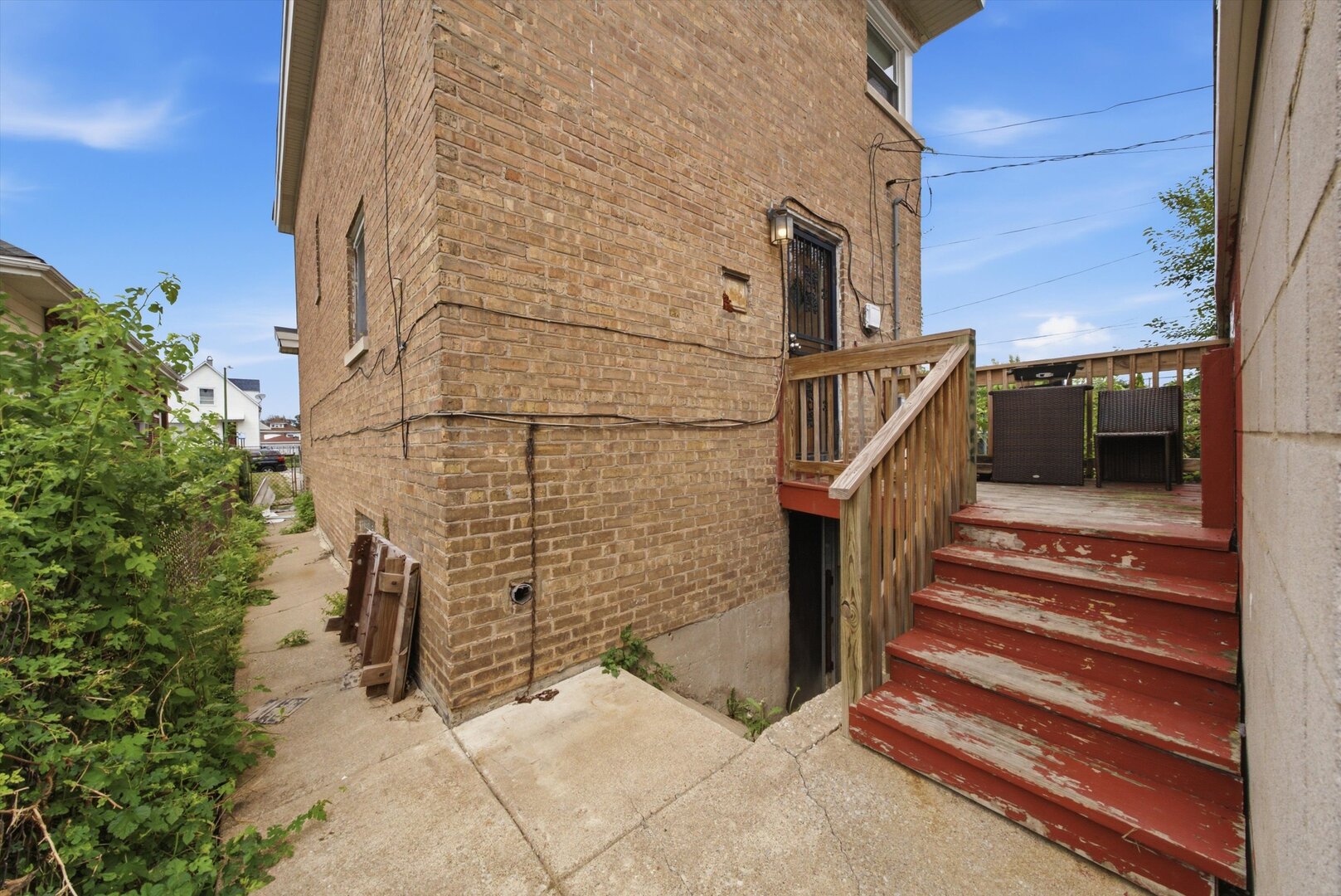 731 E 88th Place