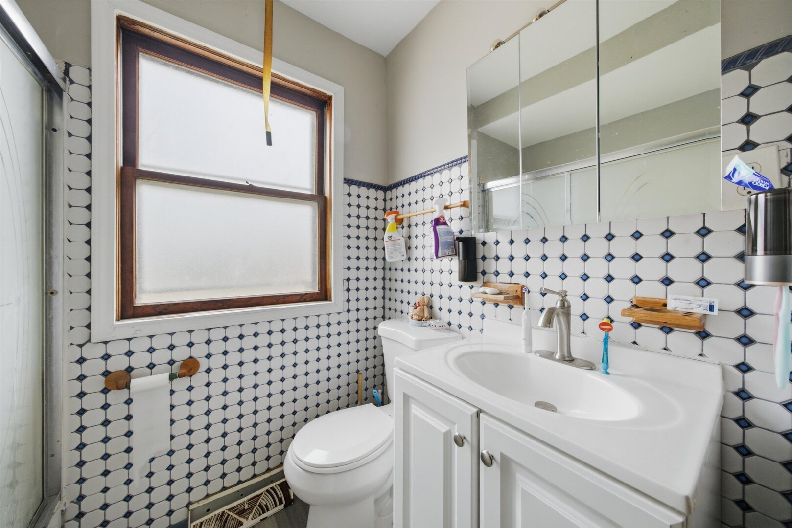 731 E 88th Place