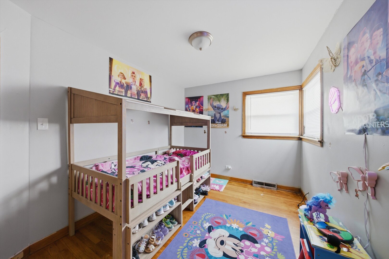 731 E 88th Place