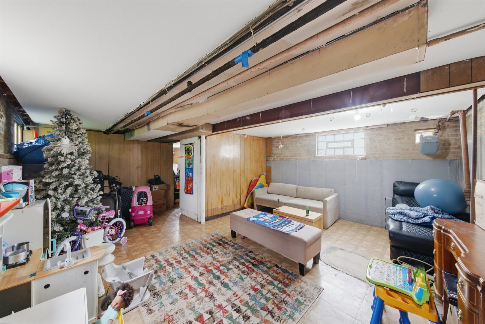 731 E 88th Place