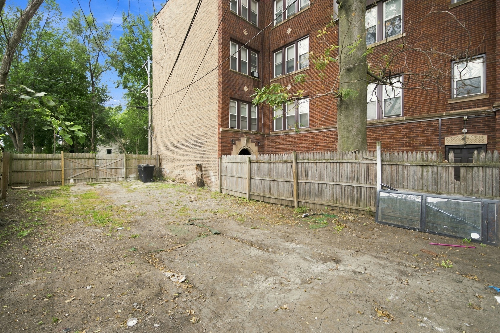 122 N Long Avenue