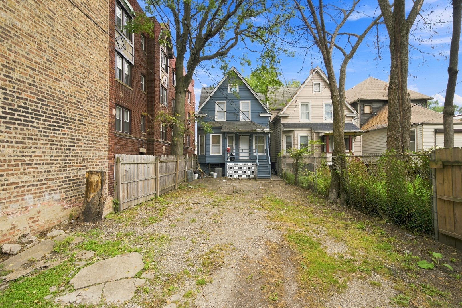 122 N Long Avenue