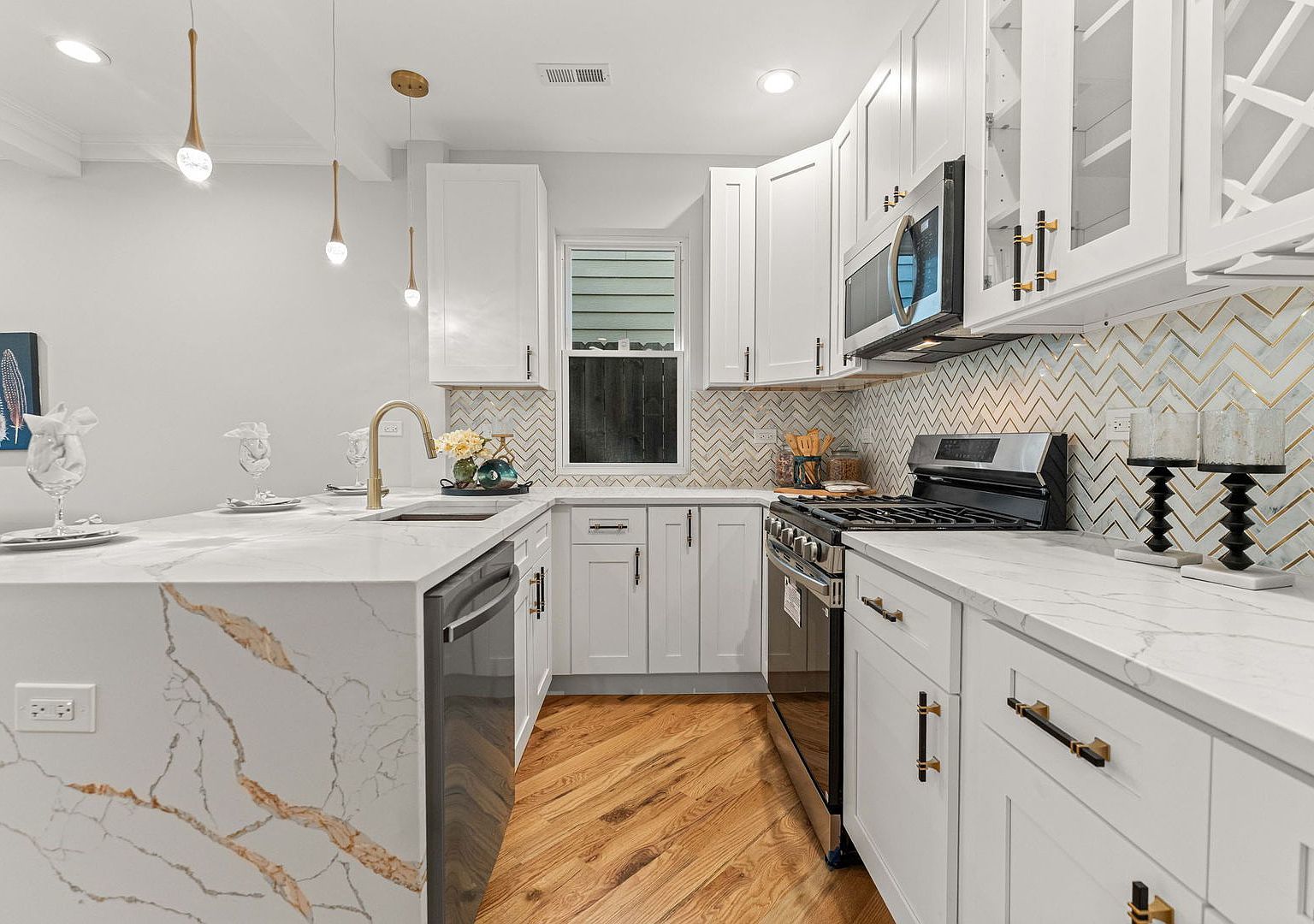 6150 S Saint Lawrence Avenue Unit: 3