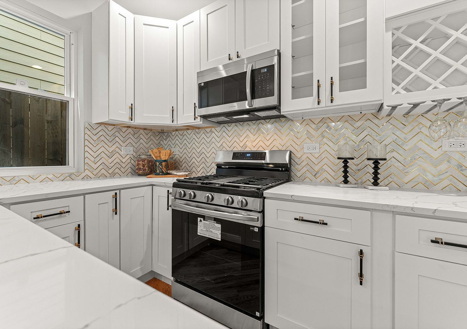 6150 S Saint Lawrence Avenue Unit: 3