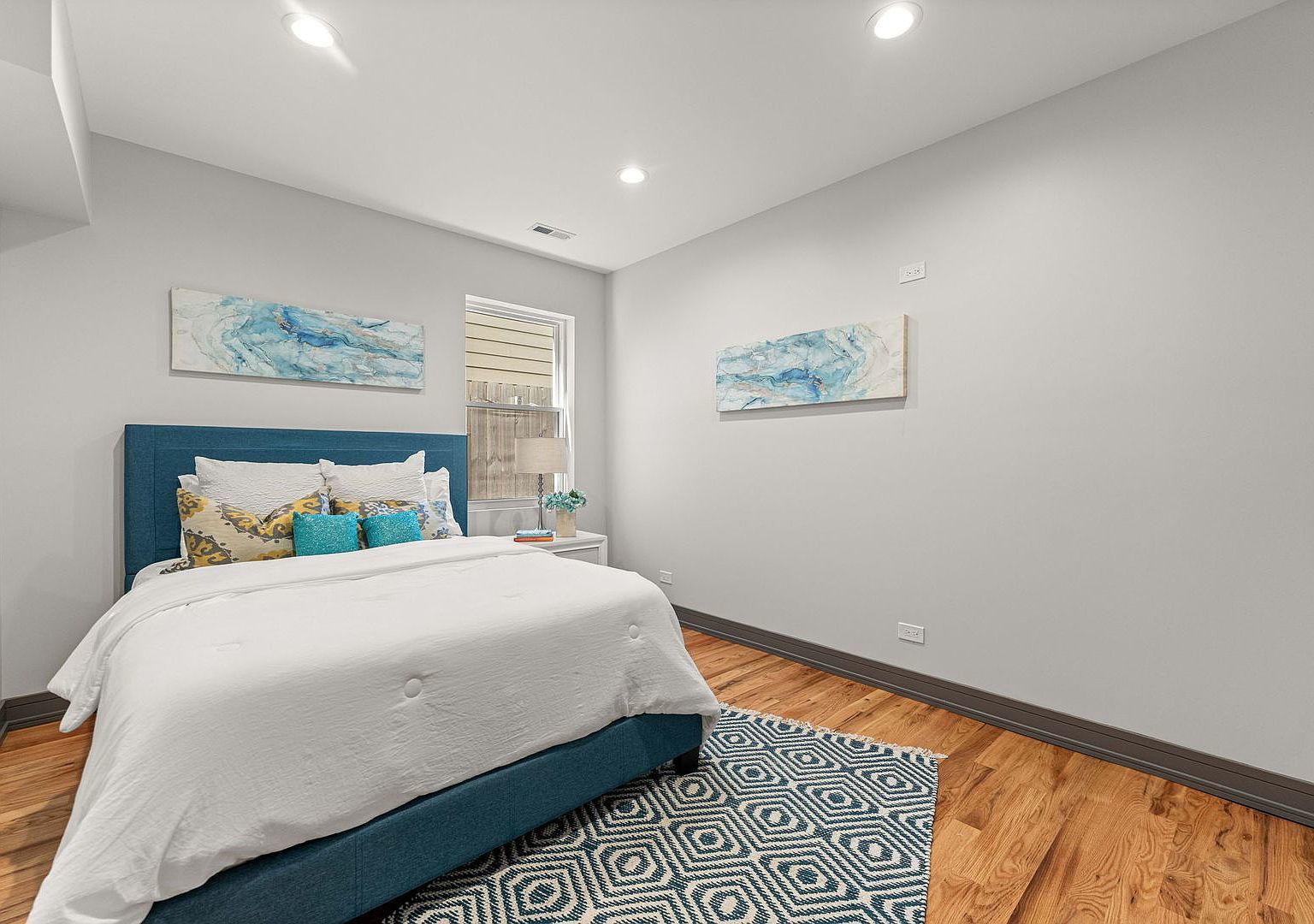 6150 S Saint Lawrence Avenue Unit: 3