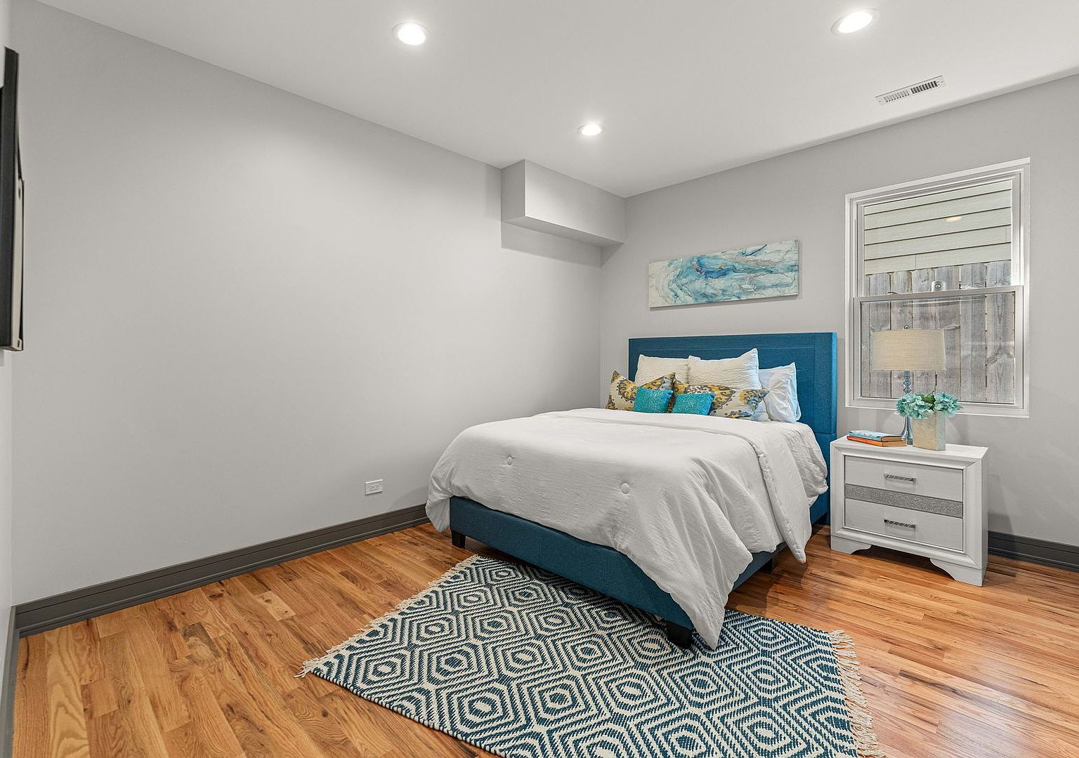6150 S Saint Lawrence Avenue Unit: 3
