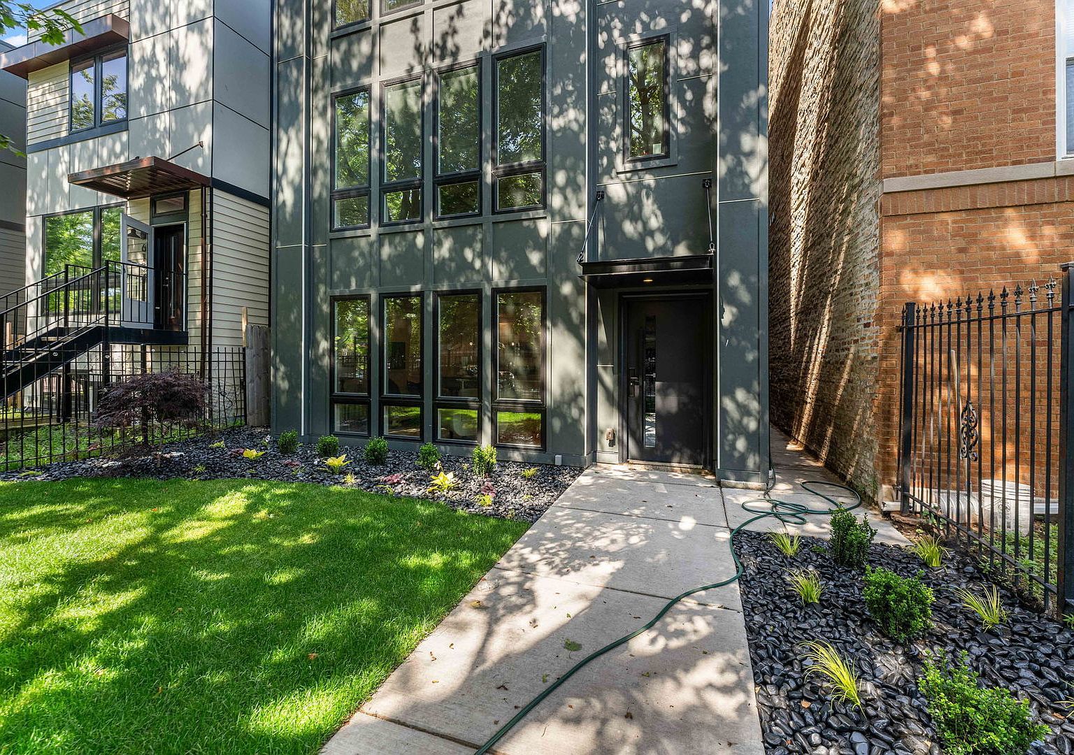 6150 S Saint Lawrence Avenue Unit: 3