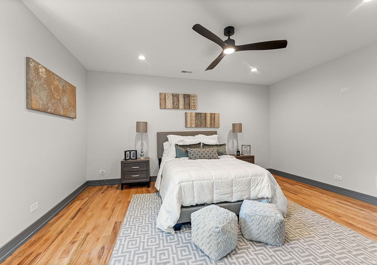 6150 S Saint Lawrence Avenue Unit: 3
