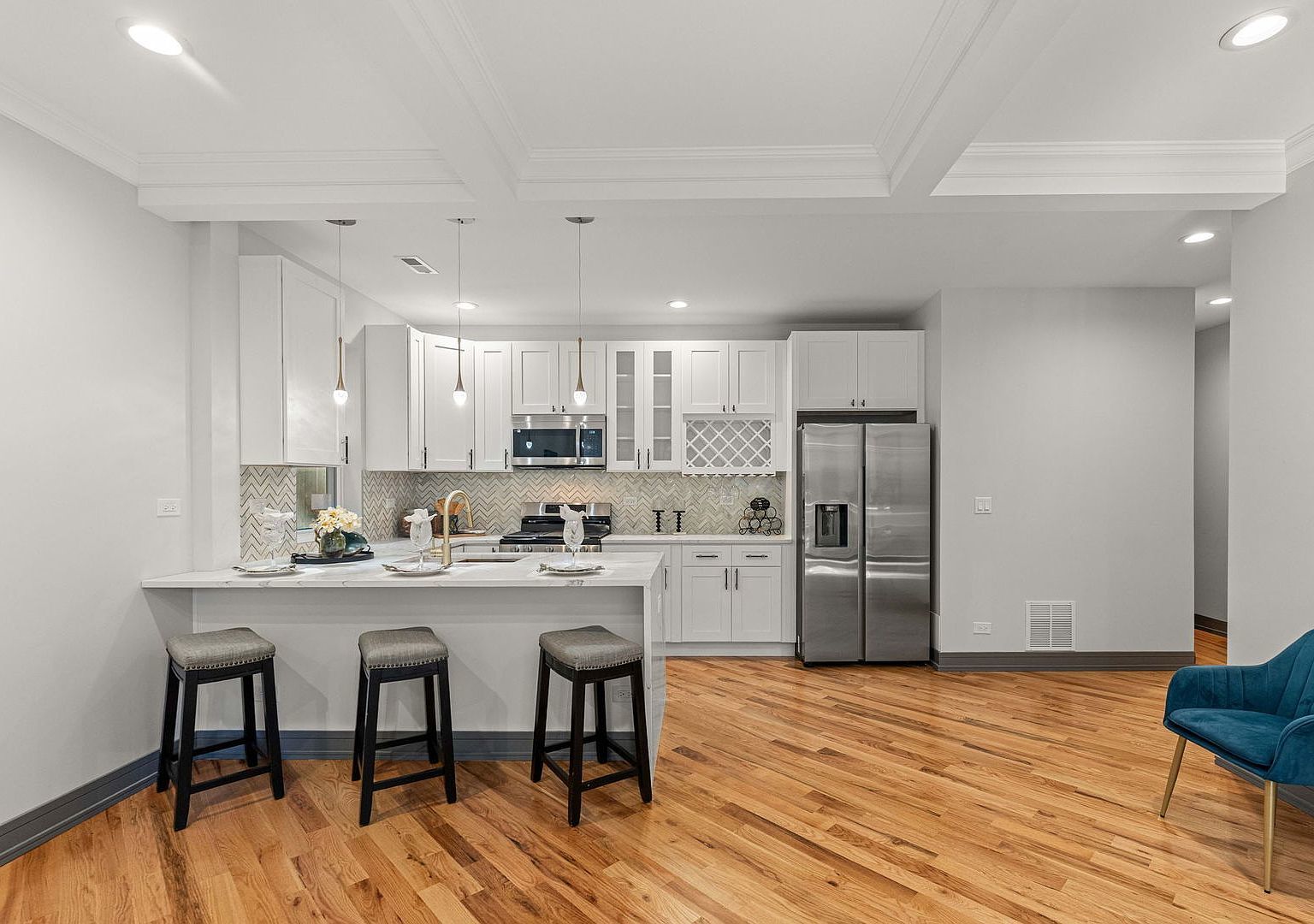 6150 S Saint Lawrence Avenue Unit: 3