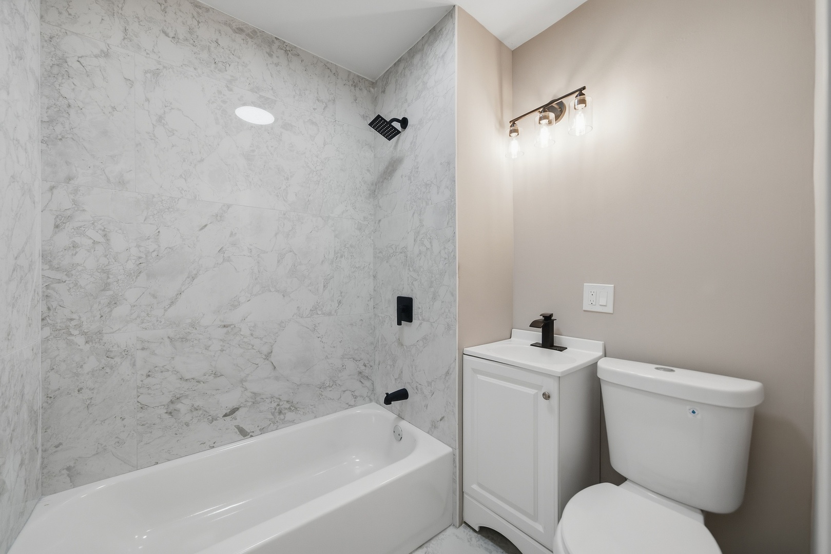 122 N Long Avenue