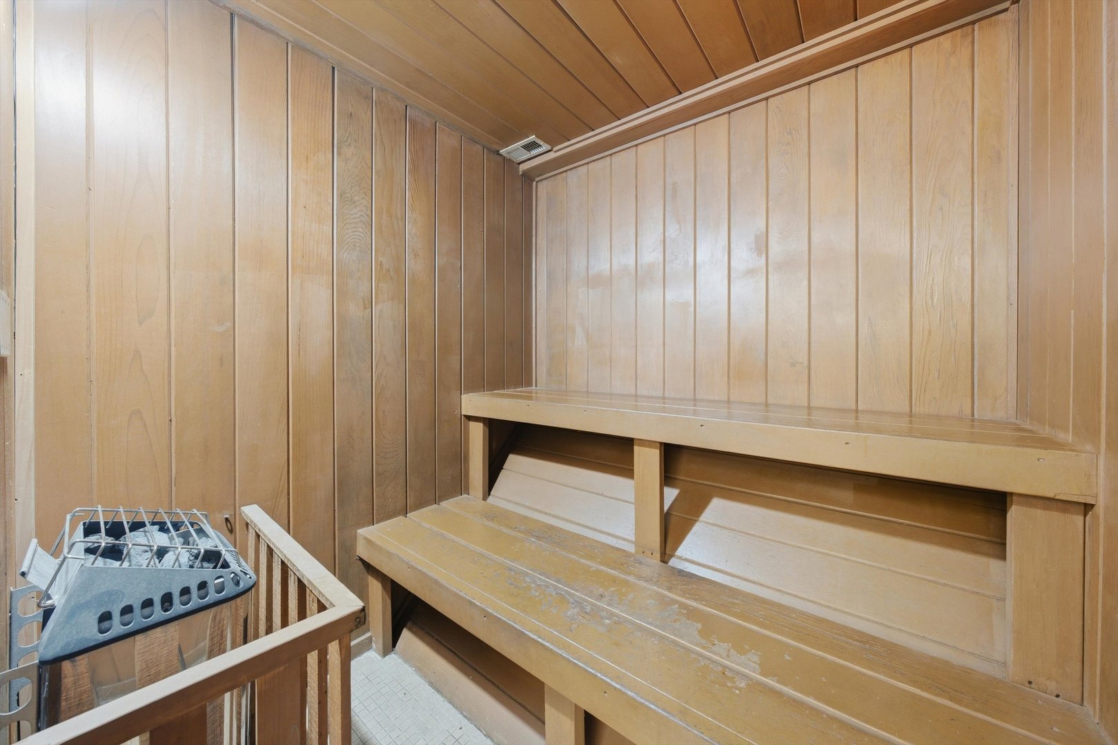 7337 S South Shore Drive Unit: 1410