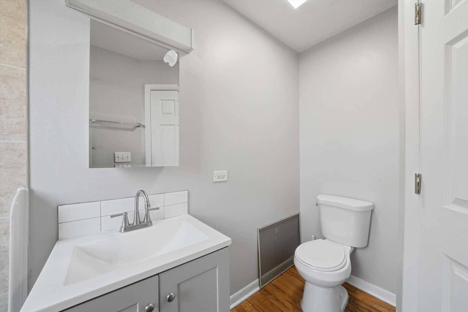 8146 S Drexel Avenue Unit: G