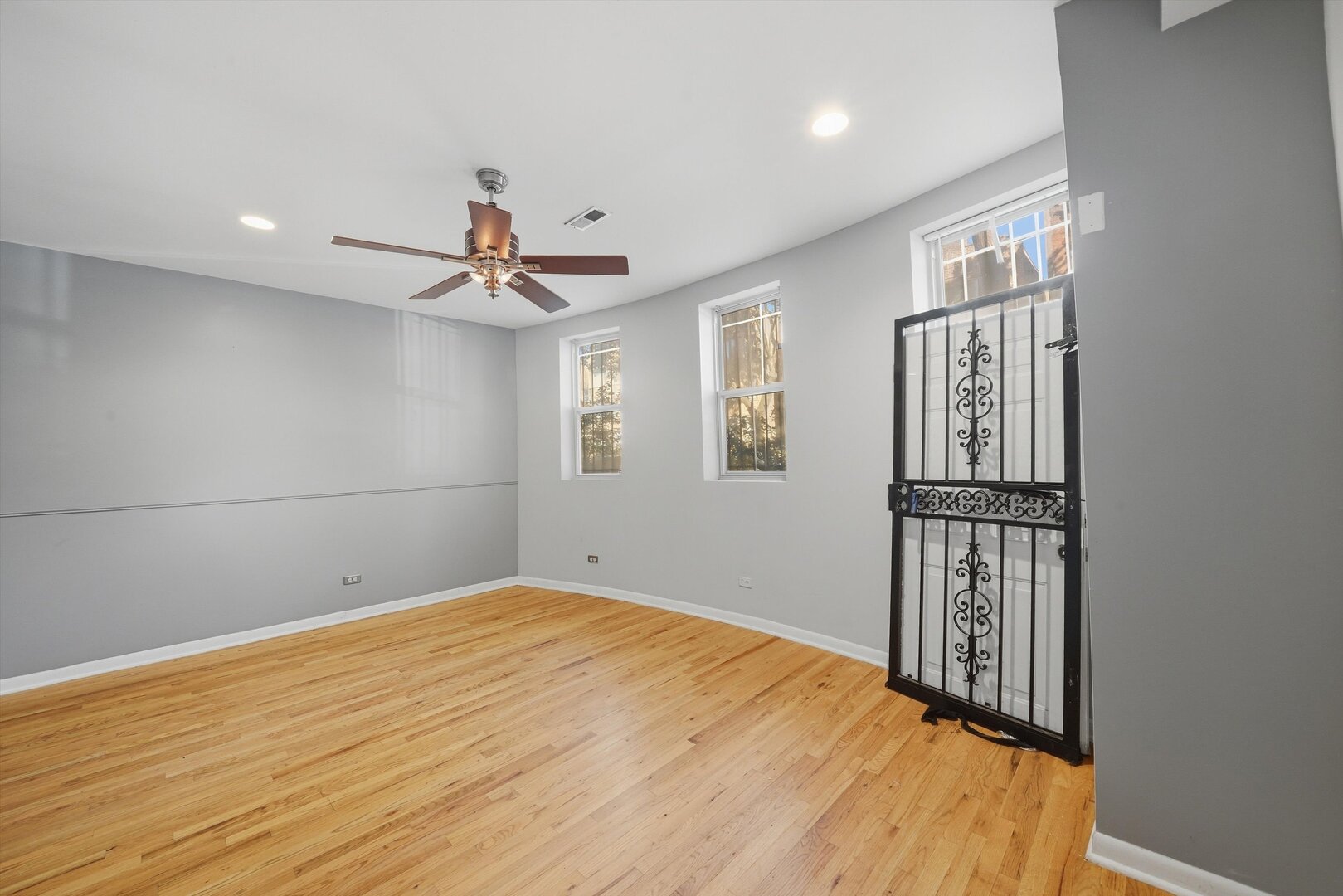 8146 S Drexel Avenue Unit: G