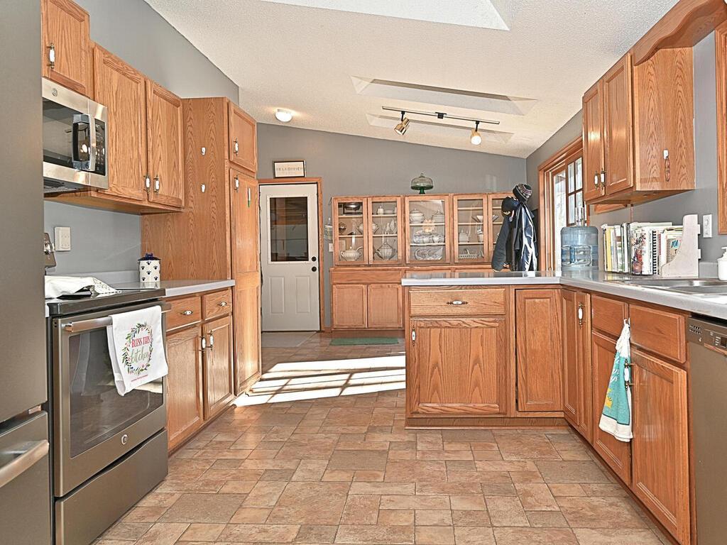 36905 Pincherry Road