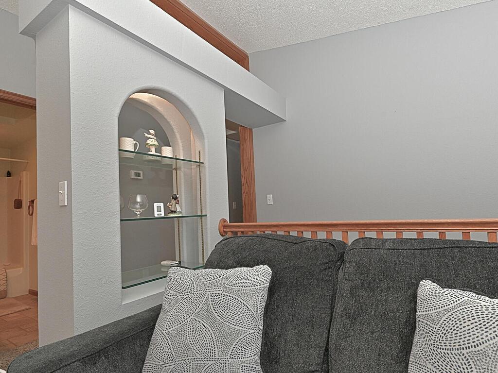 36905 Pincherry Road