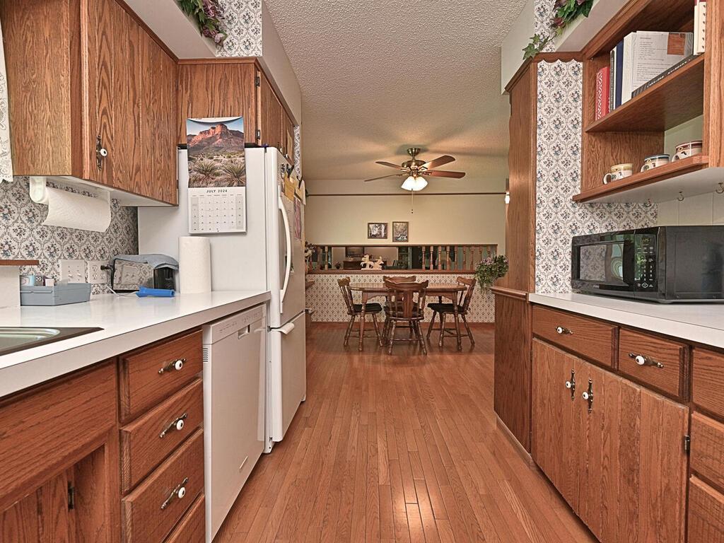 20761 Moose Point Road