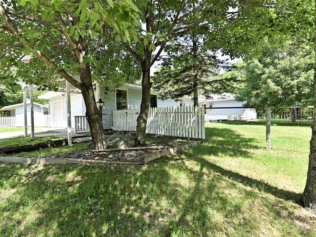 20761 Moose Point Road