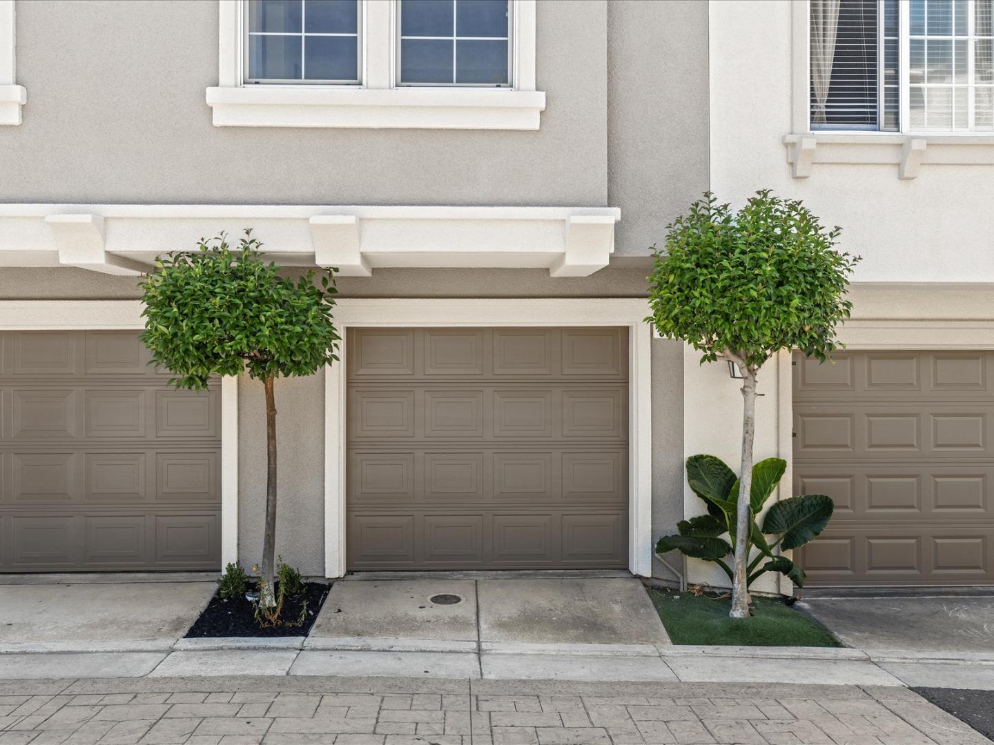 326 Adeline AVE