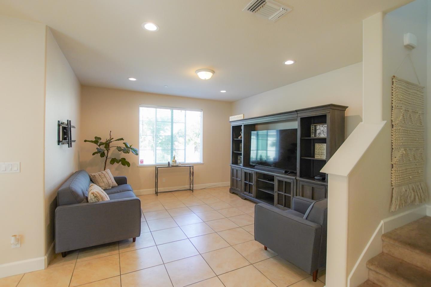 145 Heartland DR