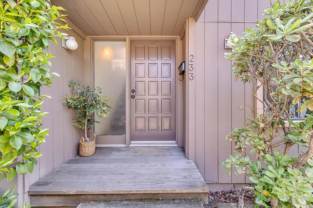 233 Horizon AVE
