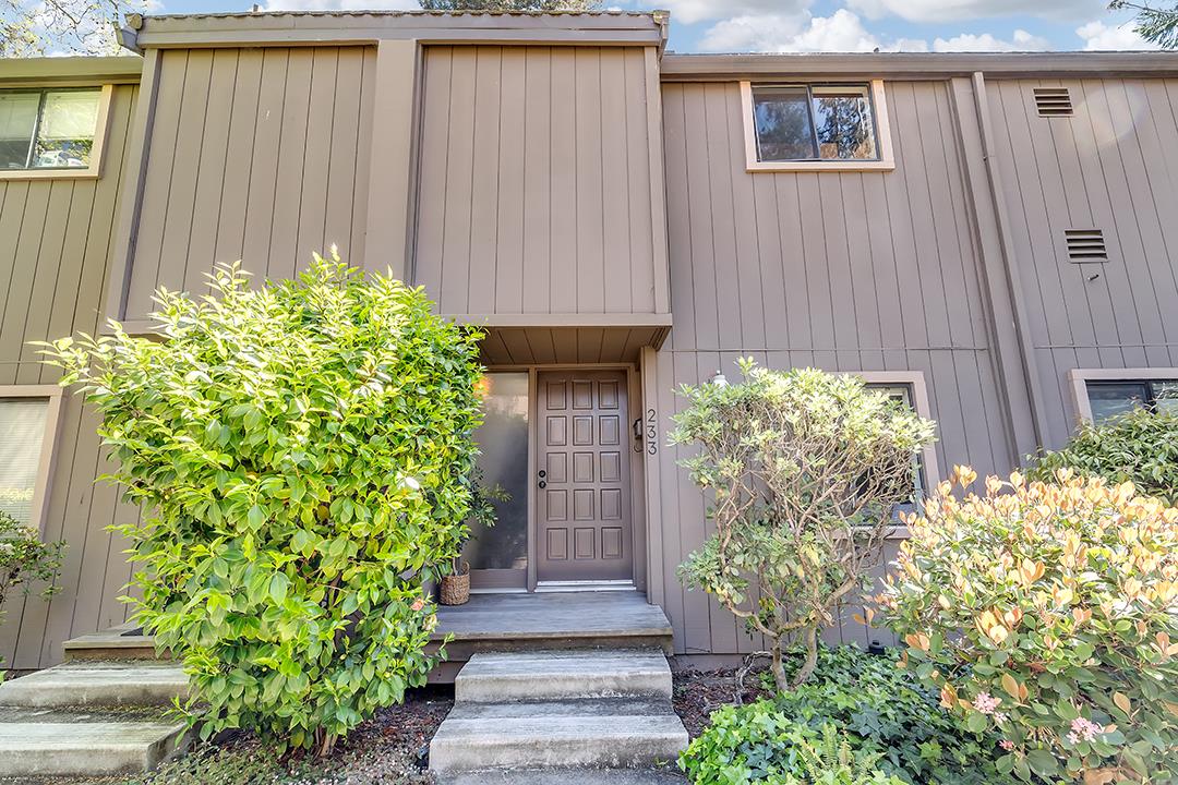 233 Horizon AVE
