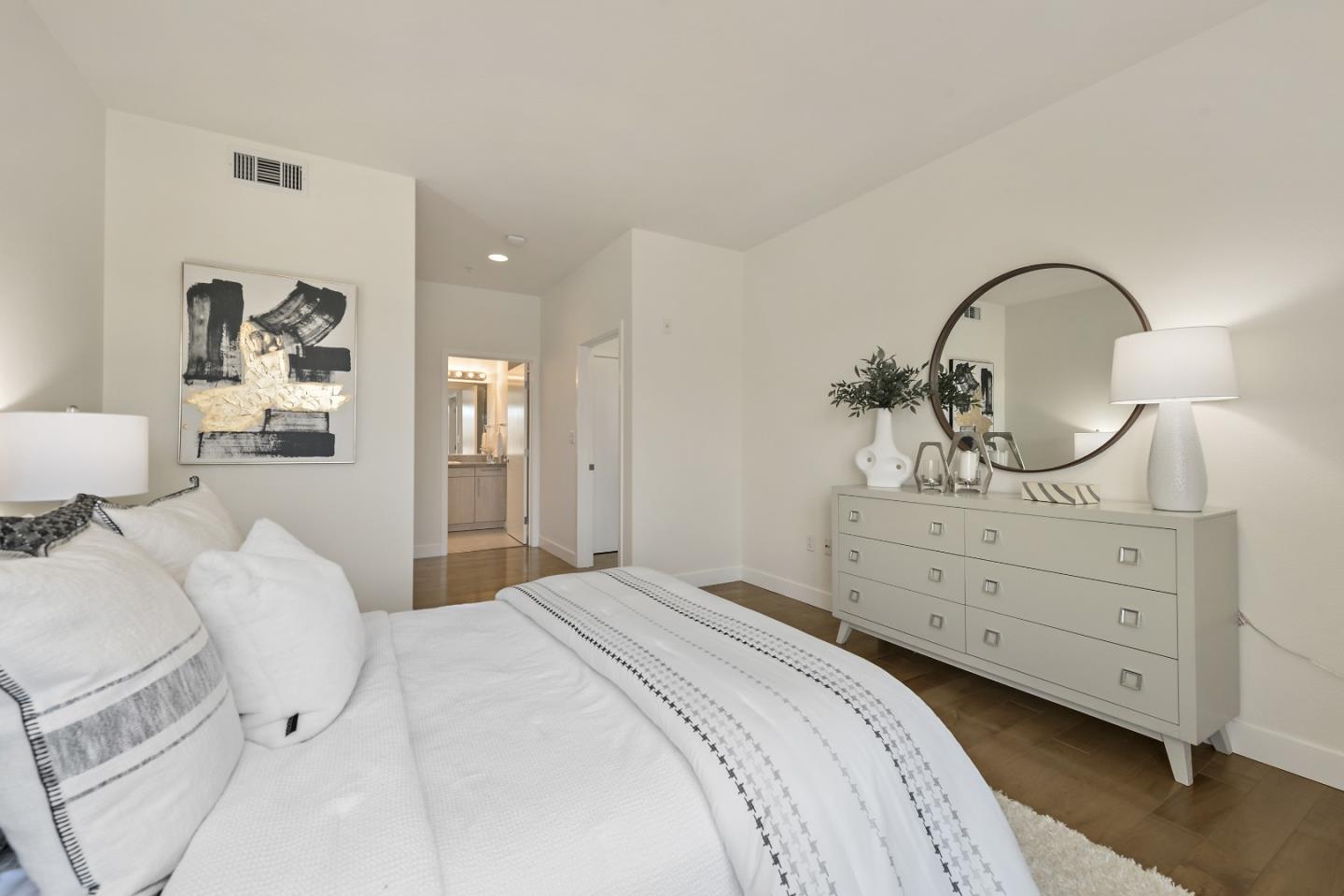 88 Bush ST 3111