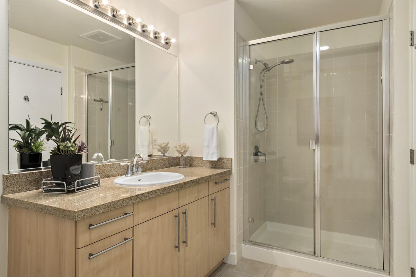 88 Bush ST 3111