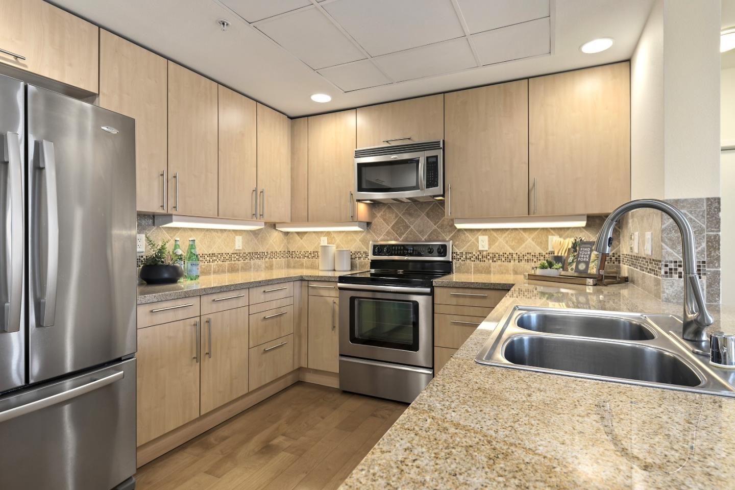 88 Bush ST 3111