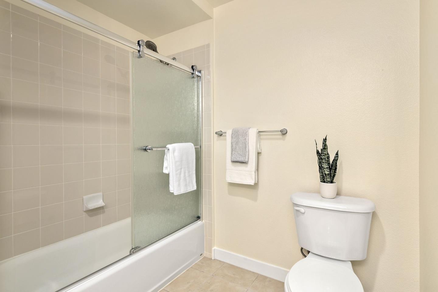88 Bush ST 3111
