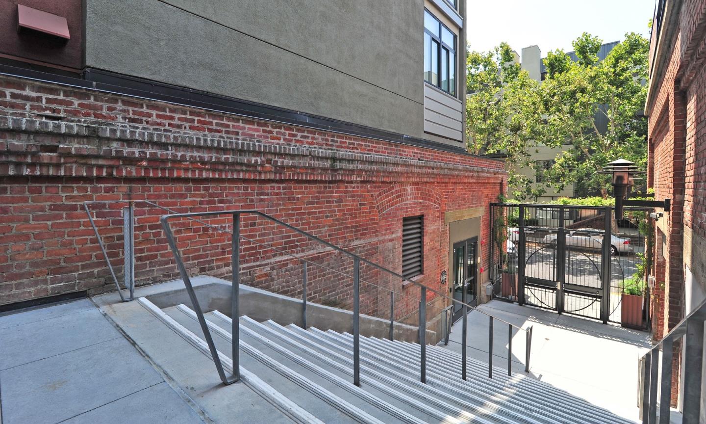88 Bush ST 3111
