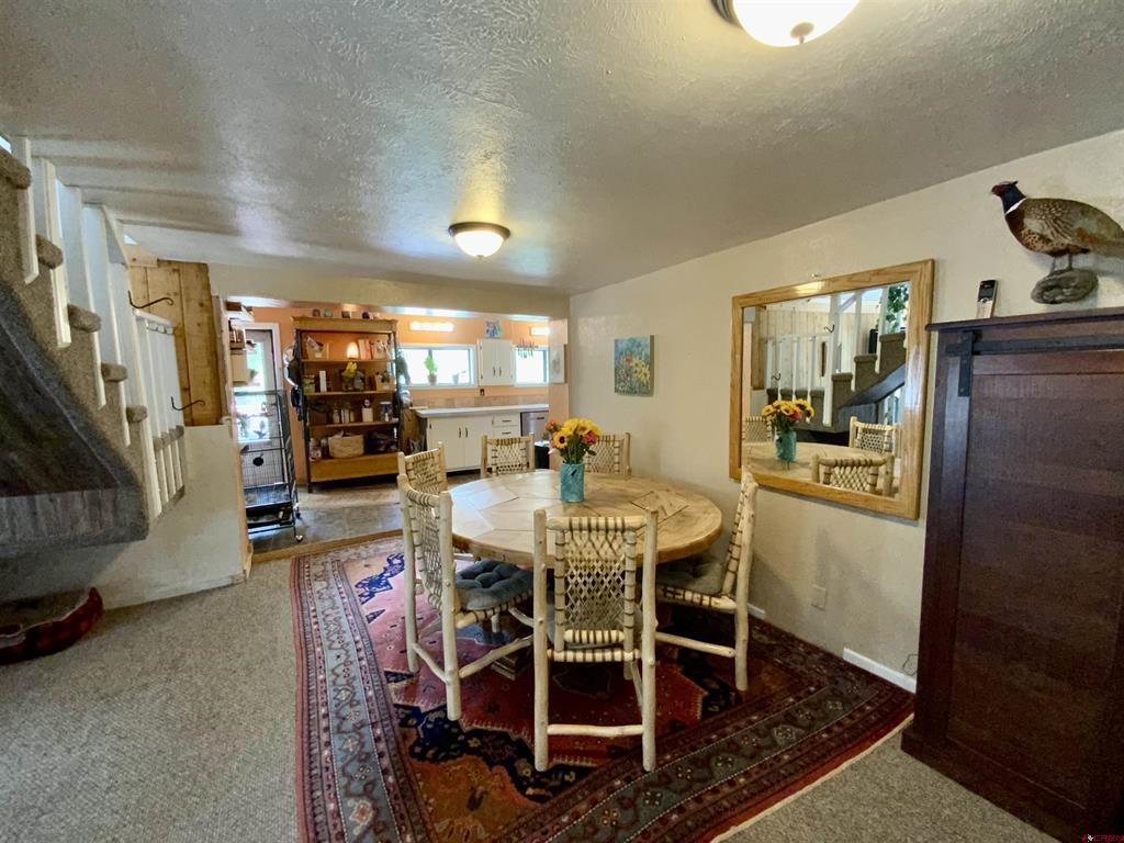 916 W Denver Avenue