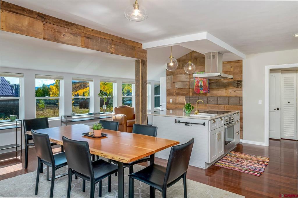 114 Meridian Lake Drive