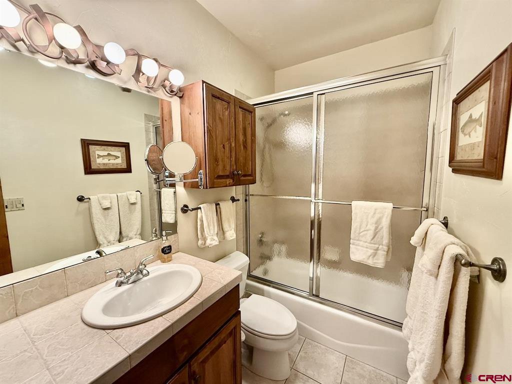 24 Hunter Hill Road Unit: 10