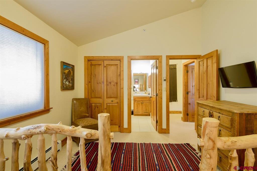 24 Hunter Hill Road Unit: 10
